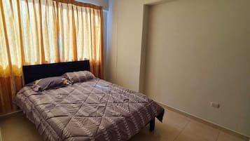 1 habitación, wifi y ropa de cama