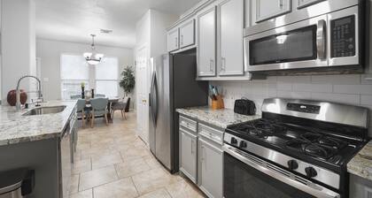 Beautiful Cozy home in The heart of Conroe Texas
