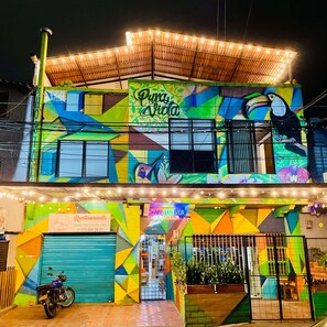 Front of property - HOSTAL PURA VIDA LA 70 (Medellín)
