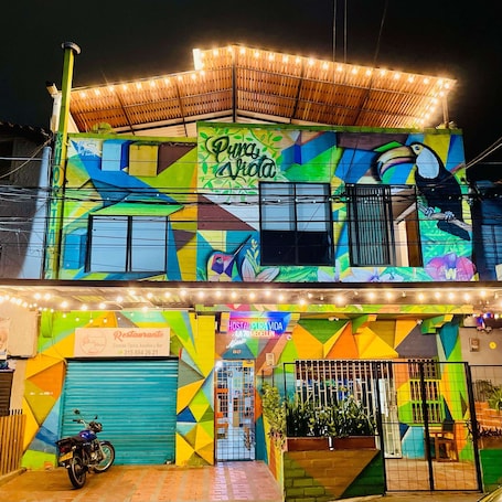 Fachada de la propiedad