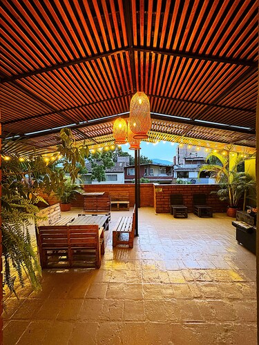 HOSTAL PURA VIDA LA 70