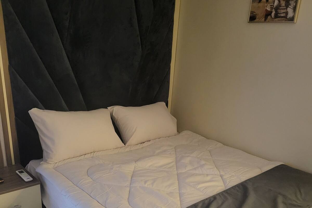 Soundproofing, WiFi (free)