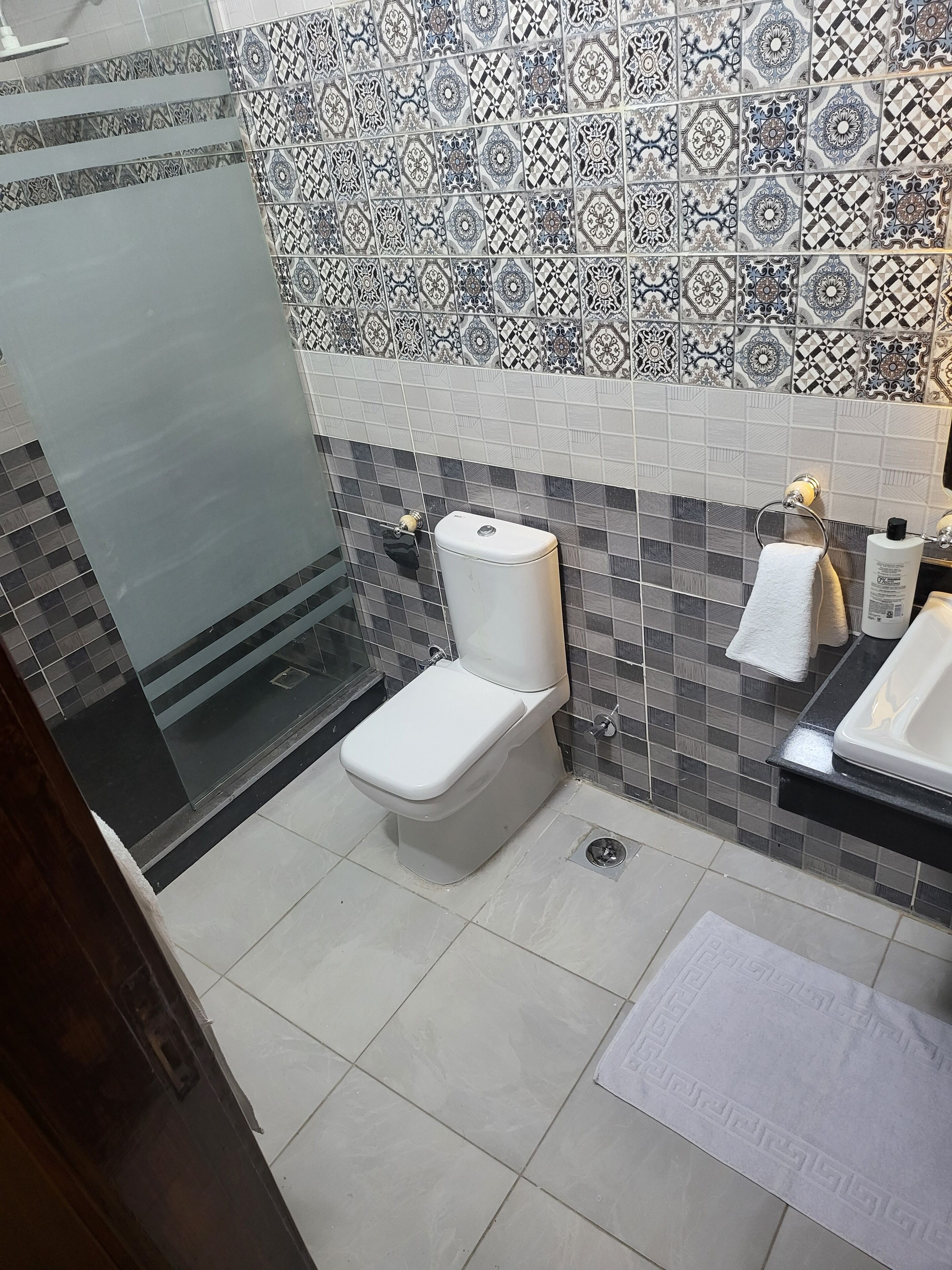 Habitación triple de lujo | Baño