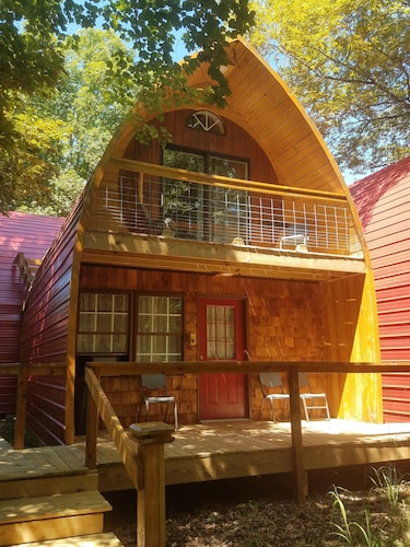 Comfortable cabin in the mountains of North Carolina, located near TIEC.