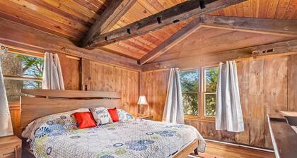 Escape To The Countryside At Black Oak Farm