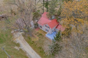 Hus, 1 soverom, terrasse, hageutsikt | Utsikt fra overnattingsstedet