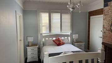 3 bedrooms, free WiFi, bed sheets