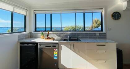 Seabreeze Lakeview Sunset Delight Lake Macquarie