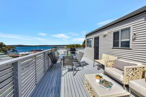 Seabreeze Bungalow - Lakeview Sunset Delight at Sunshine on Lake Macquarie
