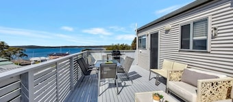 Seabreeze Bungalow - Lakeview Sunset Delight at Sunshine on Lake Macquarie
