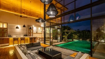 Villa, 3 Bedrooms | Living room | TV