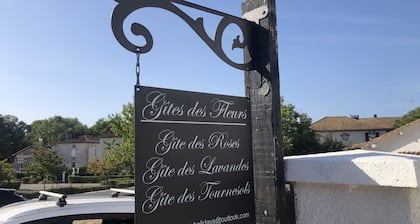 Beautiful 2-Bed Cottage in Oradour-Fanais