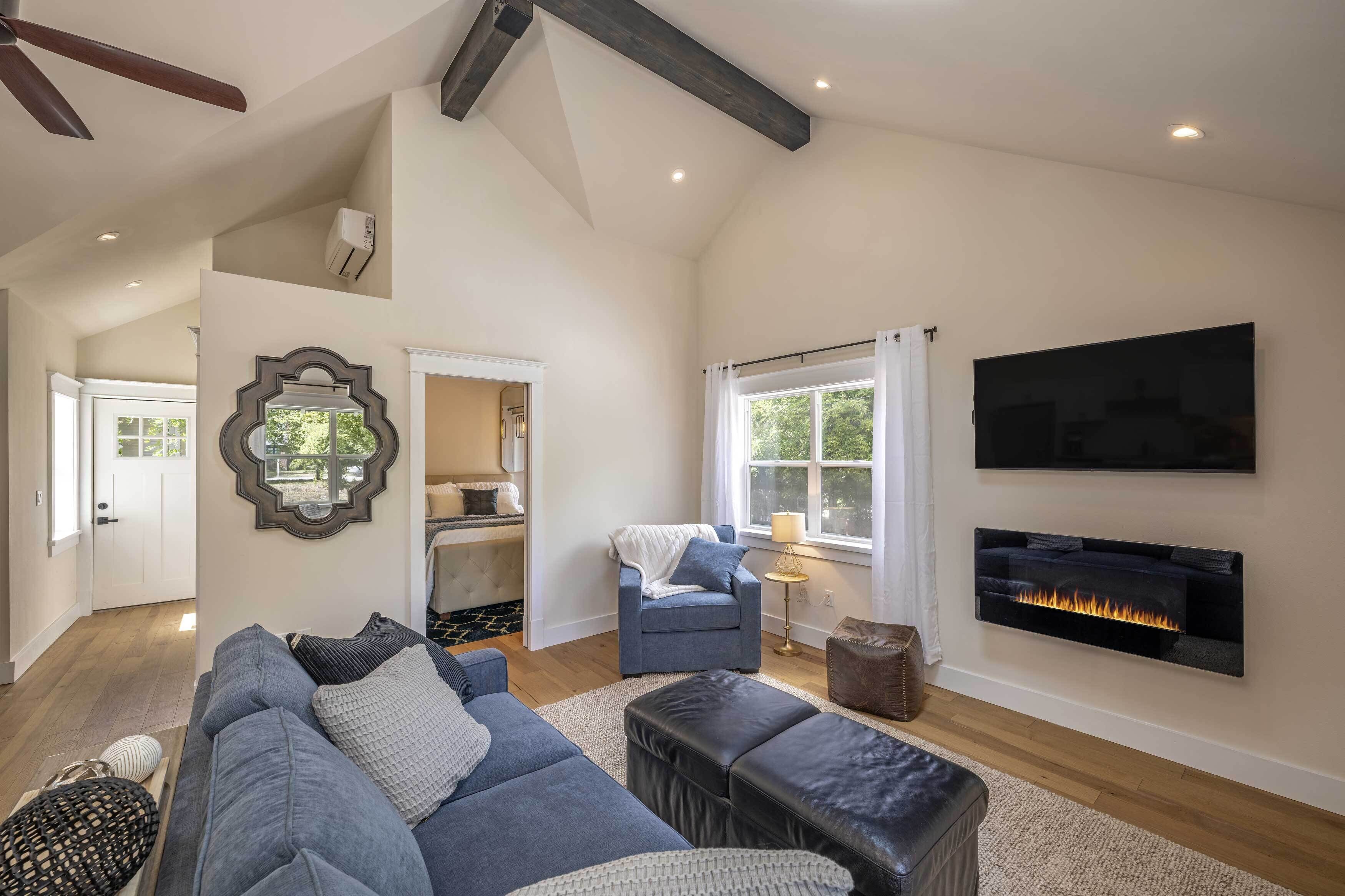 The 208 Guesthouse - A Stylish, Perfectly Located Guest Suite With Top Amenities - Post Falls, ID