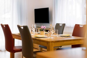 Dining - Spacious Holiday Apartment Maja (Mössingen)