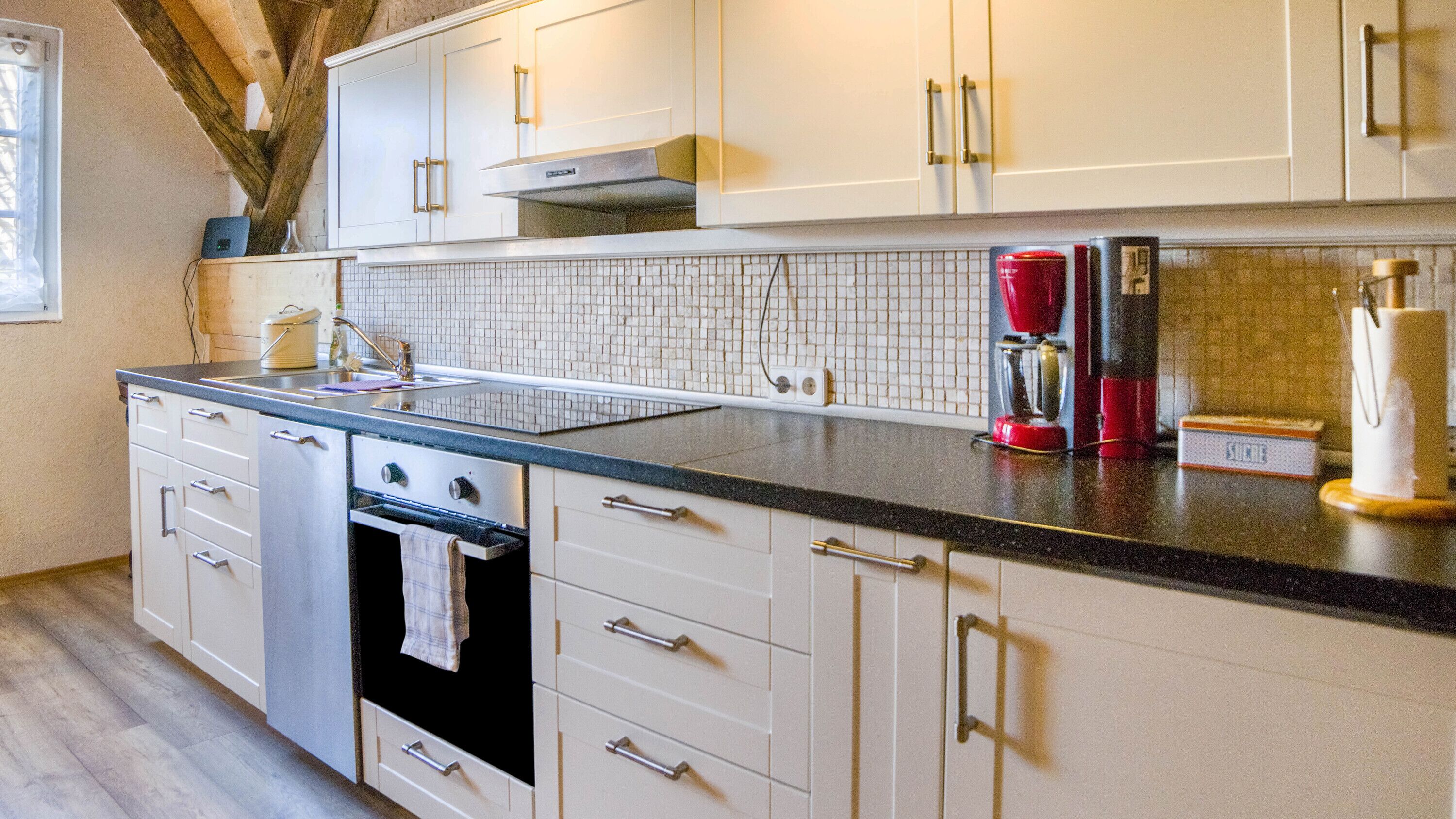 Kühlschrank, Ofen, Herdplatte, Geschirrspüler