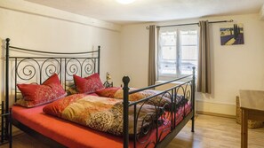 1 dormitorio, wifi gratis, ropa de cama