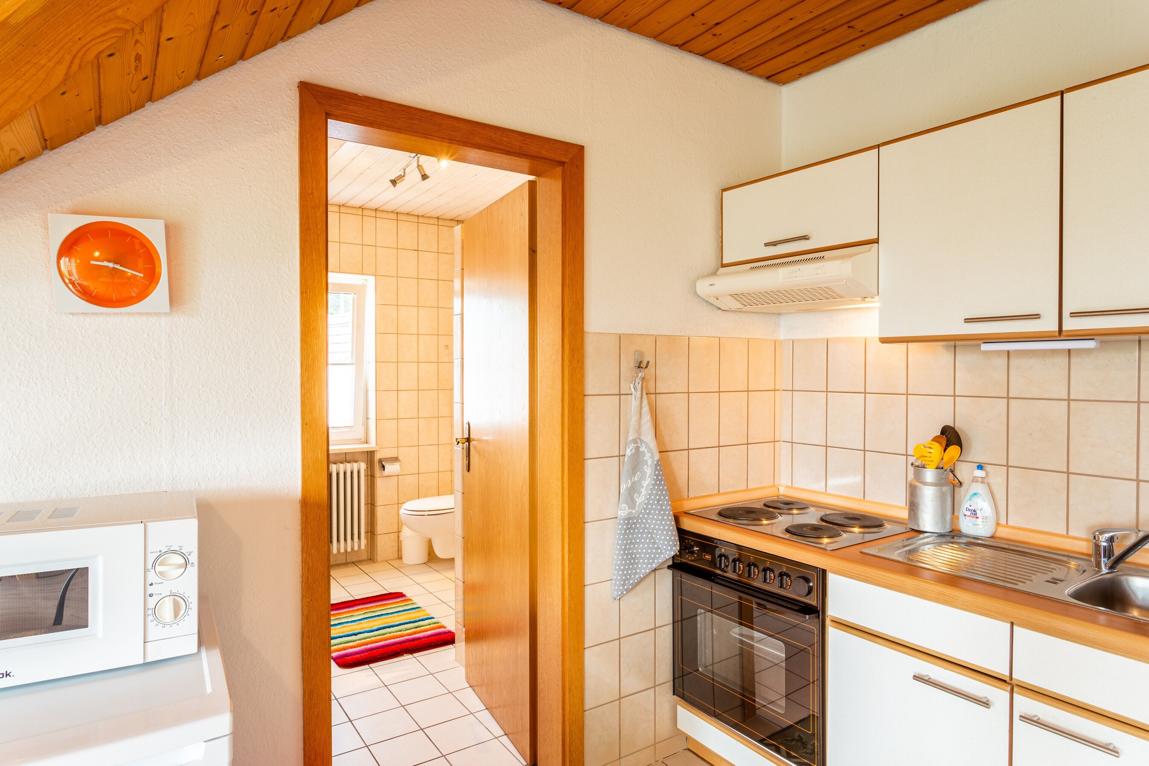 冰箱、微波炉、烤箱、炉灶