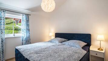 2 bedrooms, free WiFi, bed sheets