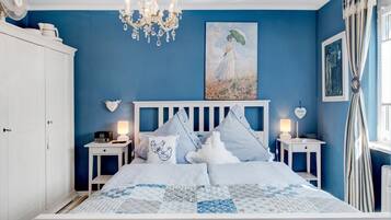 1 bedroom, free WiFi, bed sheets