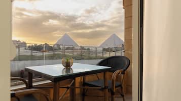 Habitación doble Deluxe, vista a la montaña | Vista del balcón