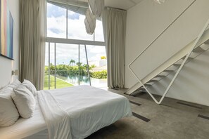 Vila | 4 quartos, escrivaninha, espaço de trabalho para notebook