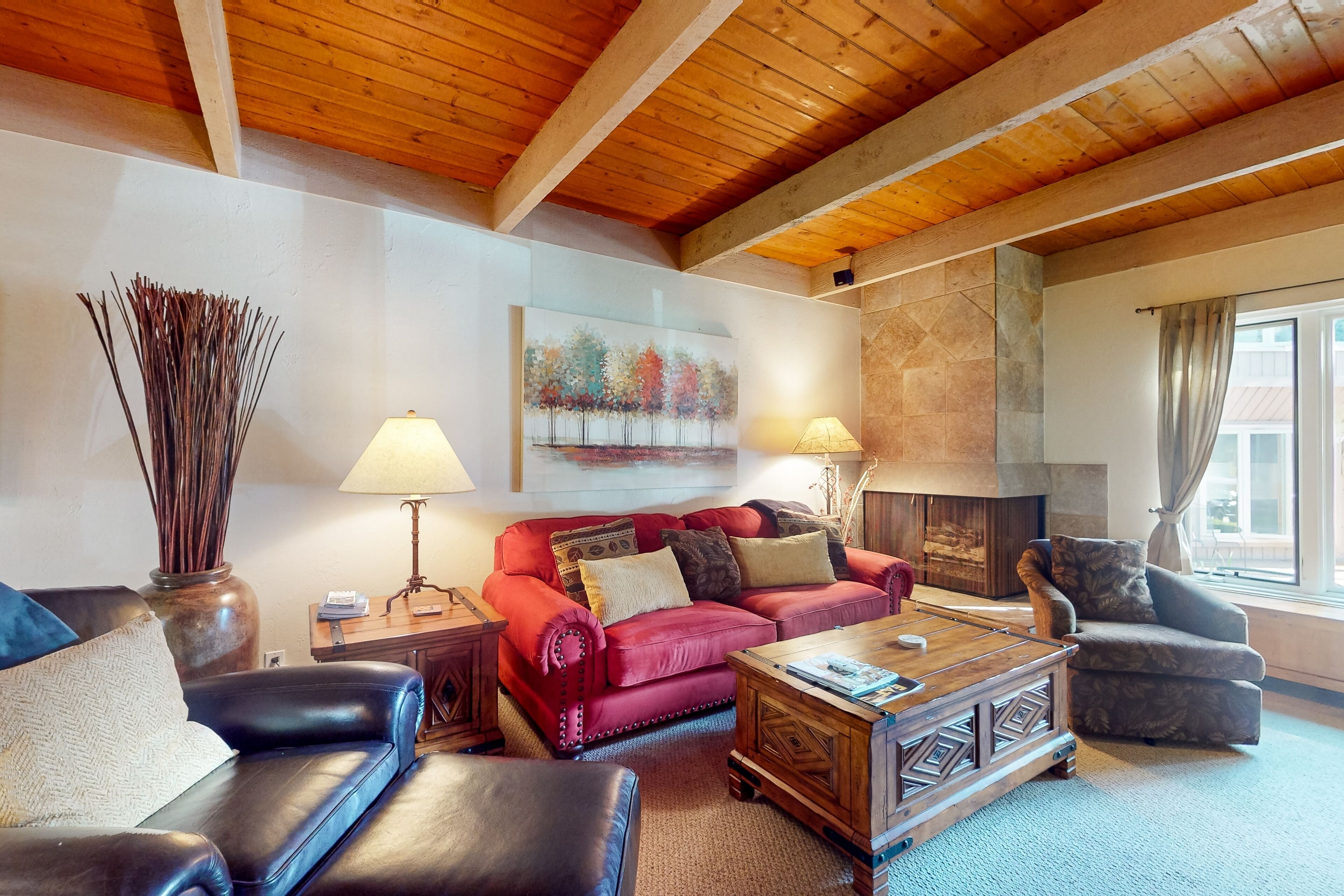 West Vail townhome near bus & shops with fireplace, inviting deck & W/D