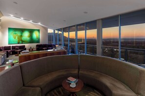 Bar (on property) - Elysia Wellness Retreat (Pokolbin)