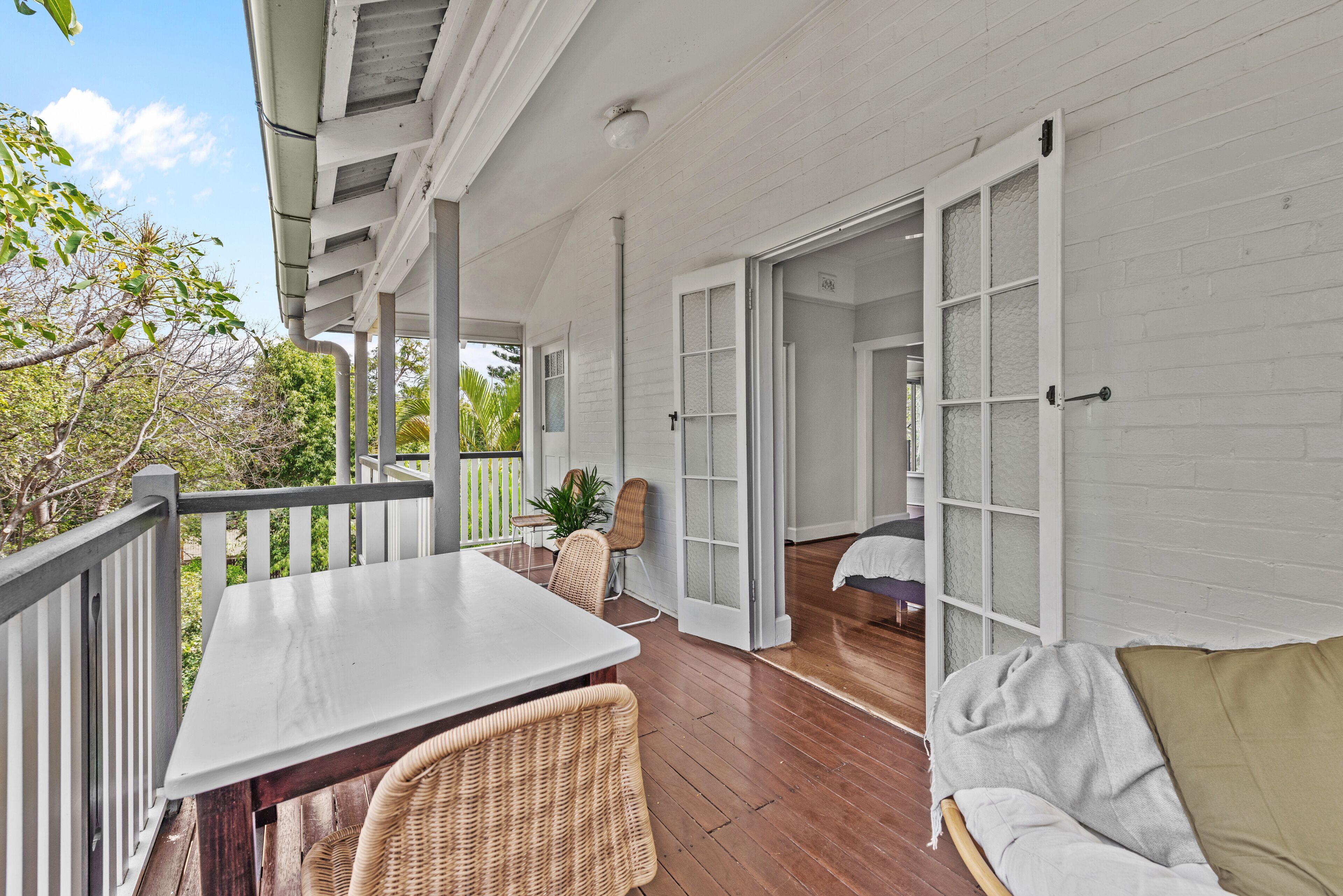 屋外ダイニングエリア