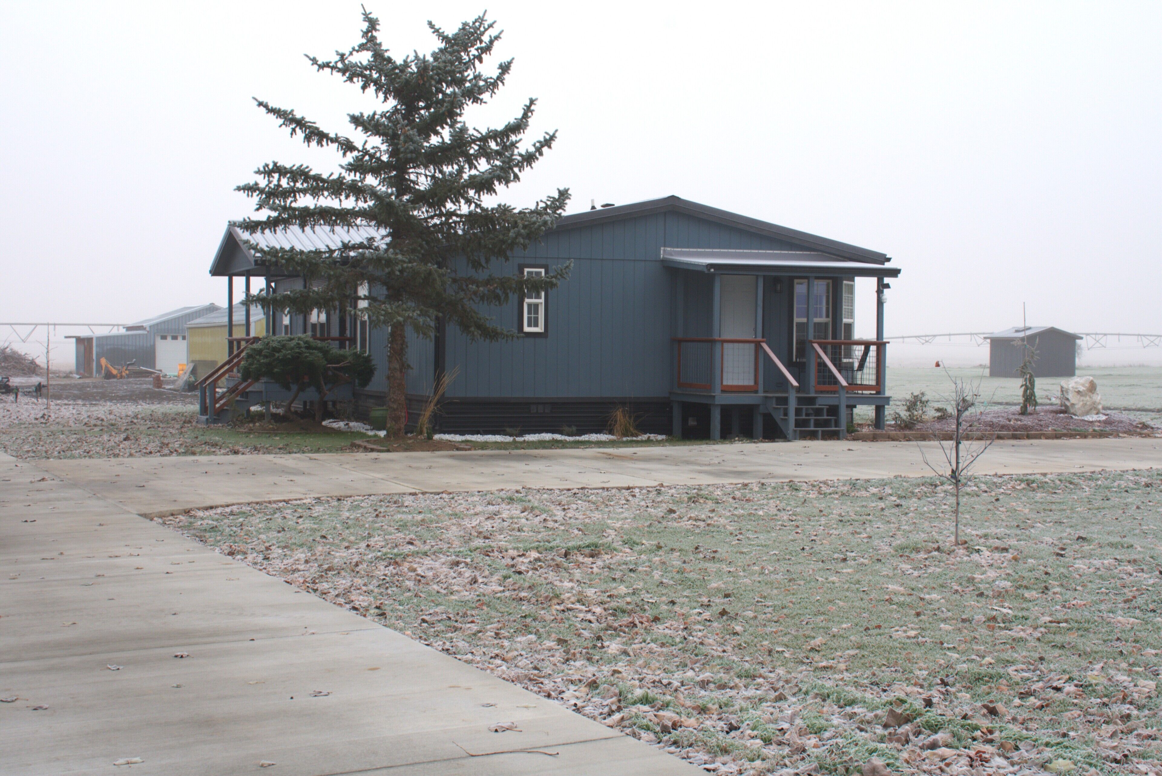 Country Living. 10 minutes to Moses Lake, 10 minutes to Warden