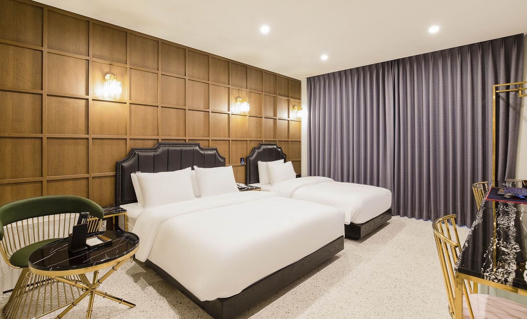 standard twin room | desk, laptop workspace, free wifi, bed sheets