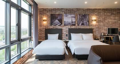 Hotel Four Star