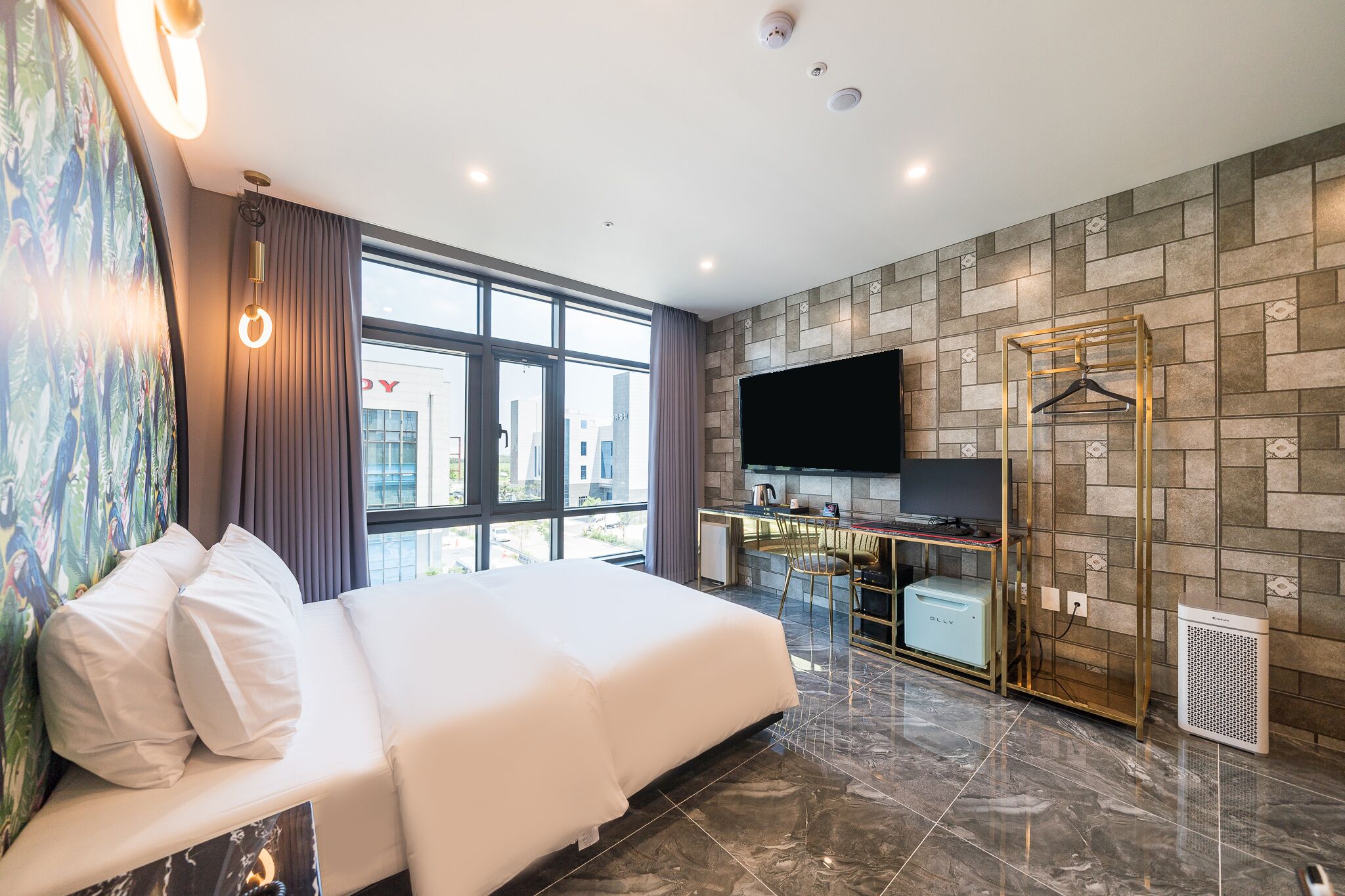 standard double room | desk, laptop workspace, free wifi, bed sheets