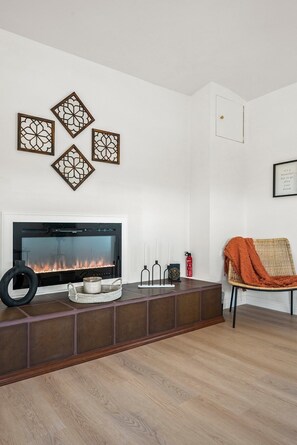 Interior - Charming Hesperia Retreat  Fast Wi-Fi, Free Parking (Hesperia)