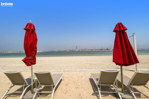 On the beach - bnbme | The8 | 2 BDR (Dubai)