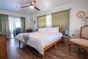3 chambres, bureau, Wi-Fi gratuit, draps fournis