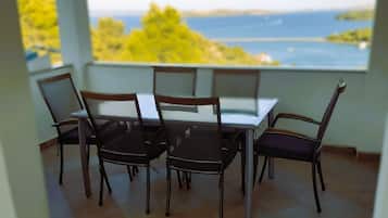 Apartamento, 2 quartos, acessível, para fumantes | Terraço/pátio