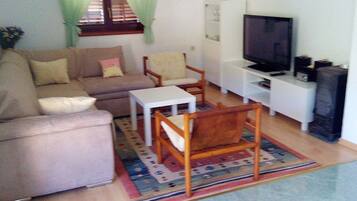 Apartamento, 2 habitaciones, accesible para personas con discapacidad, fumadores | Sala de estar