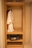 Deluxe Double Room | Minibar, in-room safe, individually decorated, desk