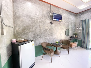 Habitación Deluxe doble | 1 dormitorio, minibar, caja fuerte y escritorio