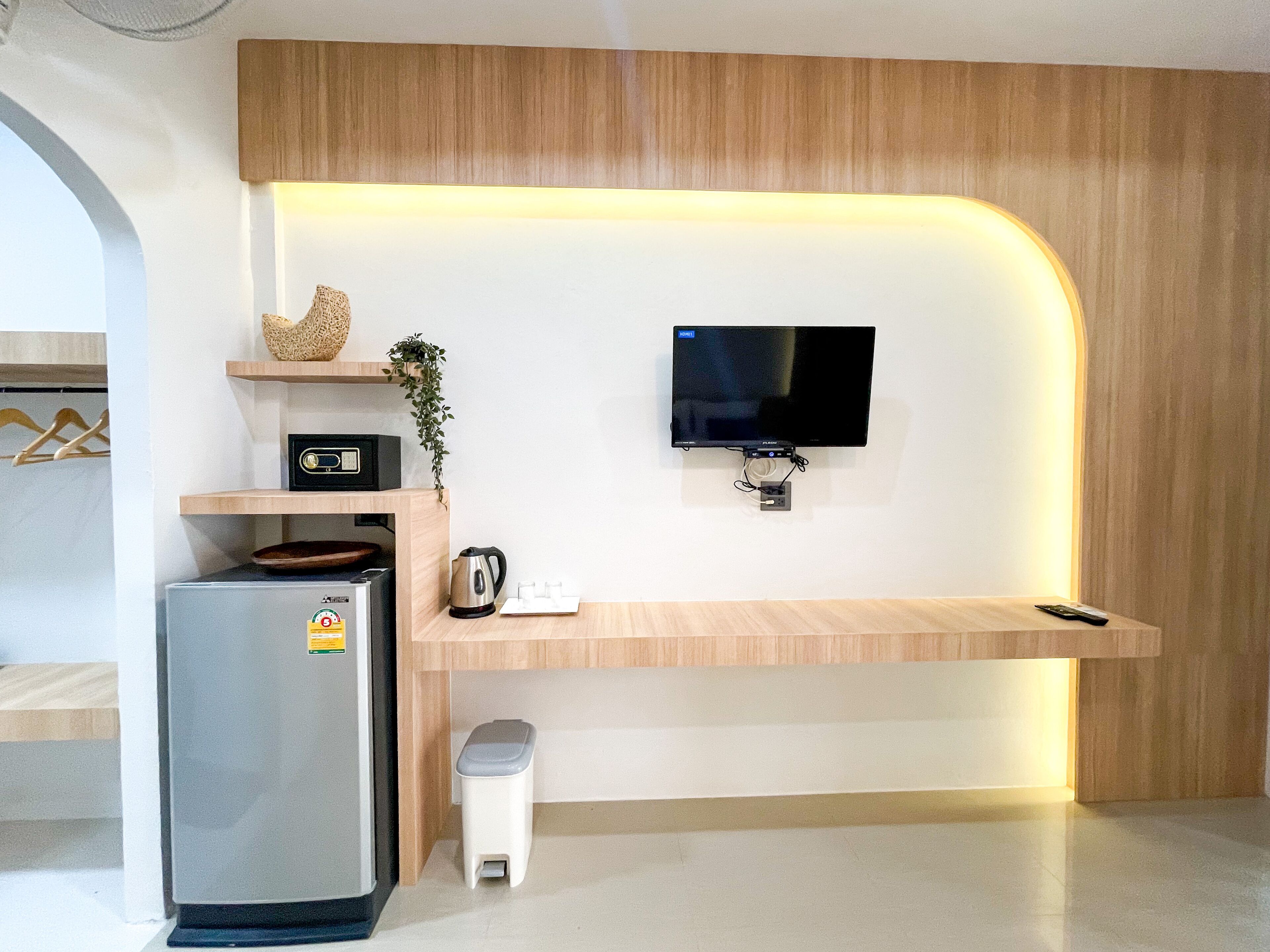 Habitación doble superior | Minibar, caja fuerte, escritorio y espacio para trabajar con un portátil