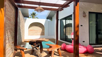 Villa | Minibar, caja fuerte, escritorio y espacio para trabajar con un portátil