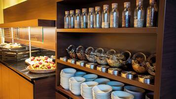 Esmorzar diari d'estil bufet (9.50 EUR per persona)