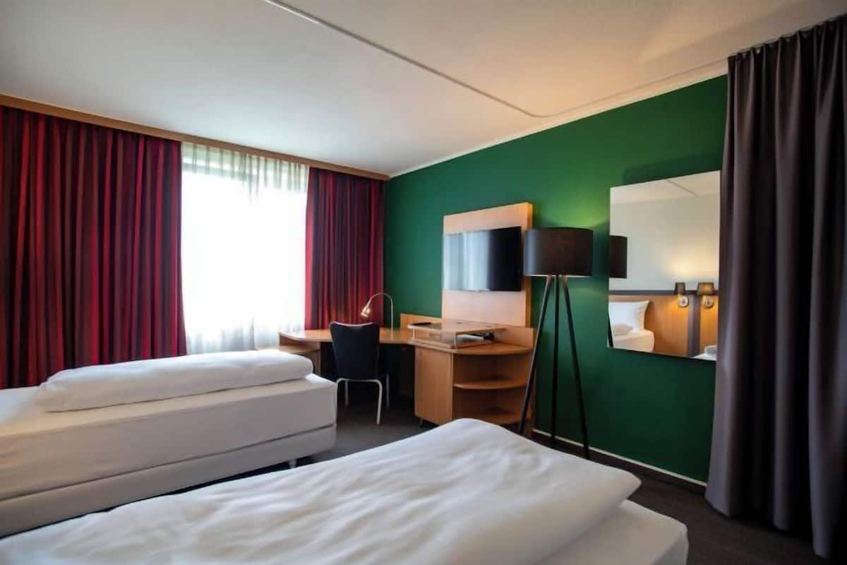 In-room safe, desk, laptop workspace, soundproofing