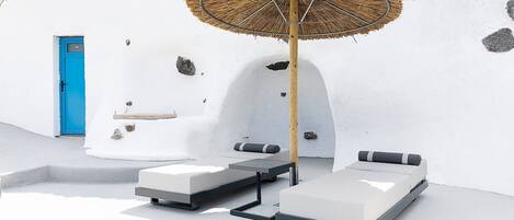 Apartment, 1 Bedroom, Balcony, Ocean View | Front of property