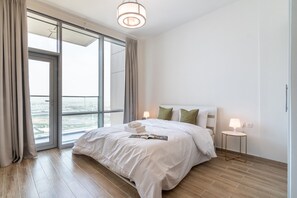 1 bedroom, iron/ironing board, WiFi, bed sheets - Cozy 1BR City View in Business Bay (Dubai)