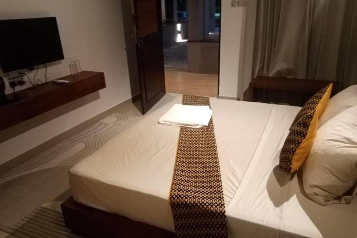 Standard Double Room, Non Smoking, Pool View