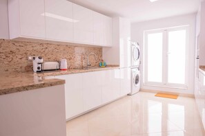 Fridge, microwave, oven, dishwasher