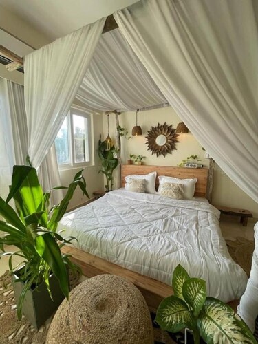 Alaya Stays - Lux. 4BHK Farm with Private Pool