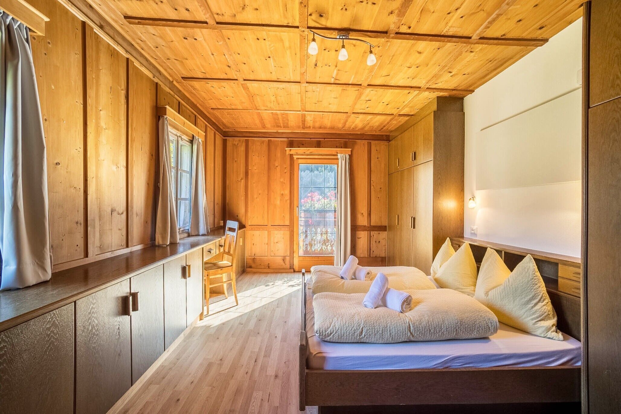 7 chambres, fer et planche à repasser, Wi-Fi gratuit, draps fournis