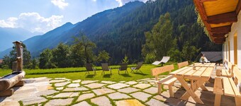 Holiday Home 'Oberschneider' with Mountain View, Private Garden and Wi-Fi